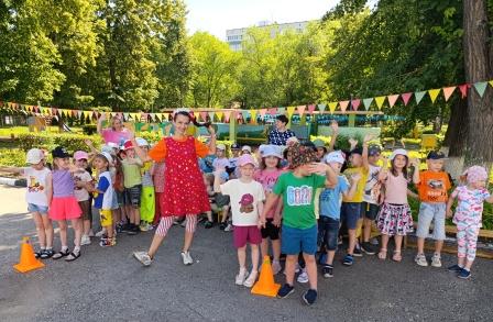 Темат.развлечение ко Дню семьи