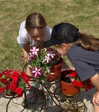 Развлечение "Праздник цветов"
